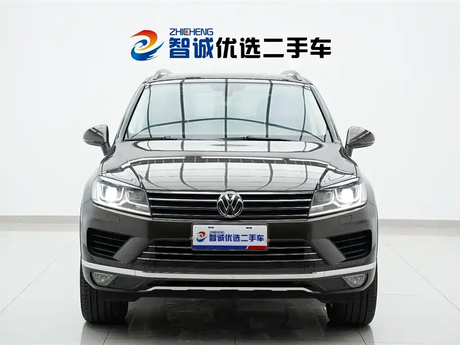 Volkswagen Touareg 2017 3.0TSI Explorer Edition фото 2