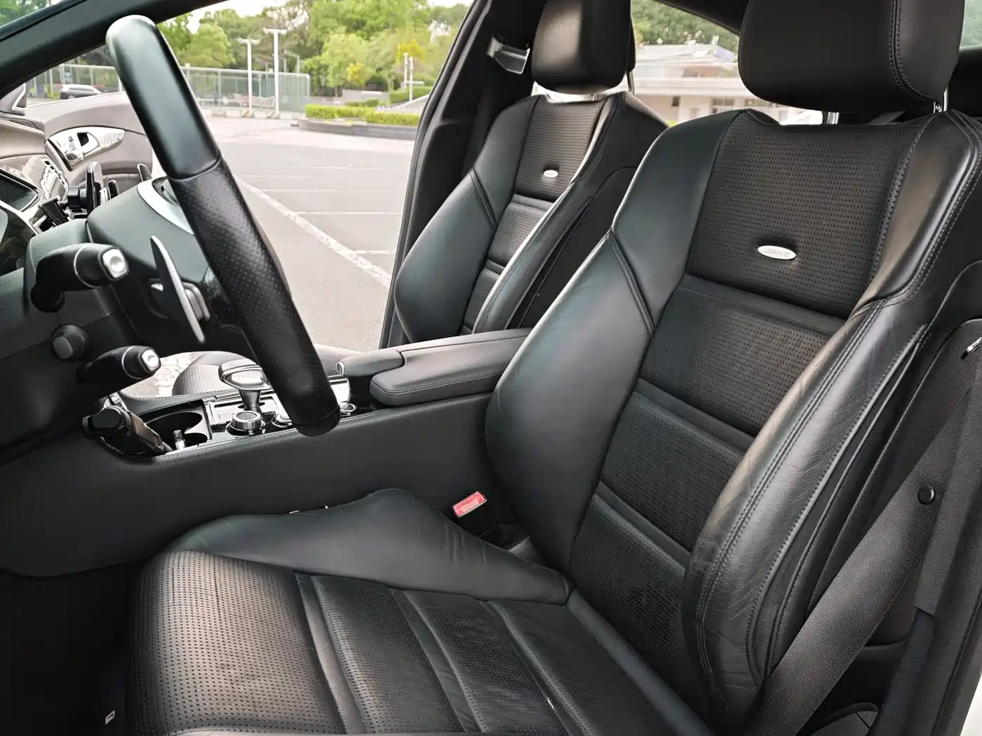 Mercedes-Benz CLS AMG 2012 AMG CLS 63 фото 5