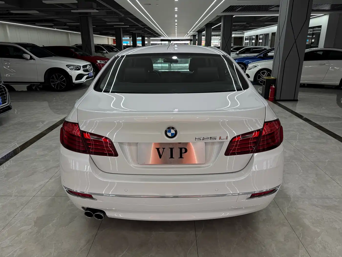 BMW 5 Series 2014 525Li Luxury Design Package фото 5
