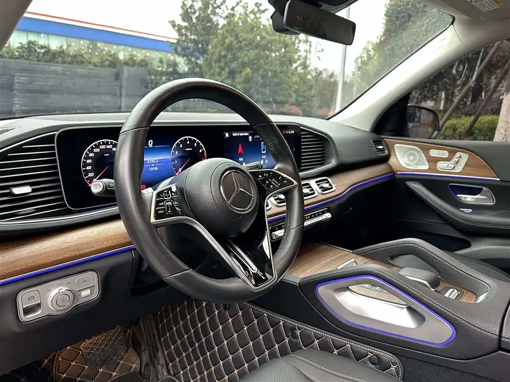Mercedes-Benz GLE 2024 GLE 450 4MATIC Fashion фото 8
