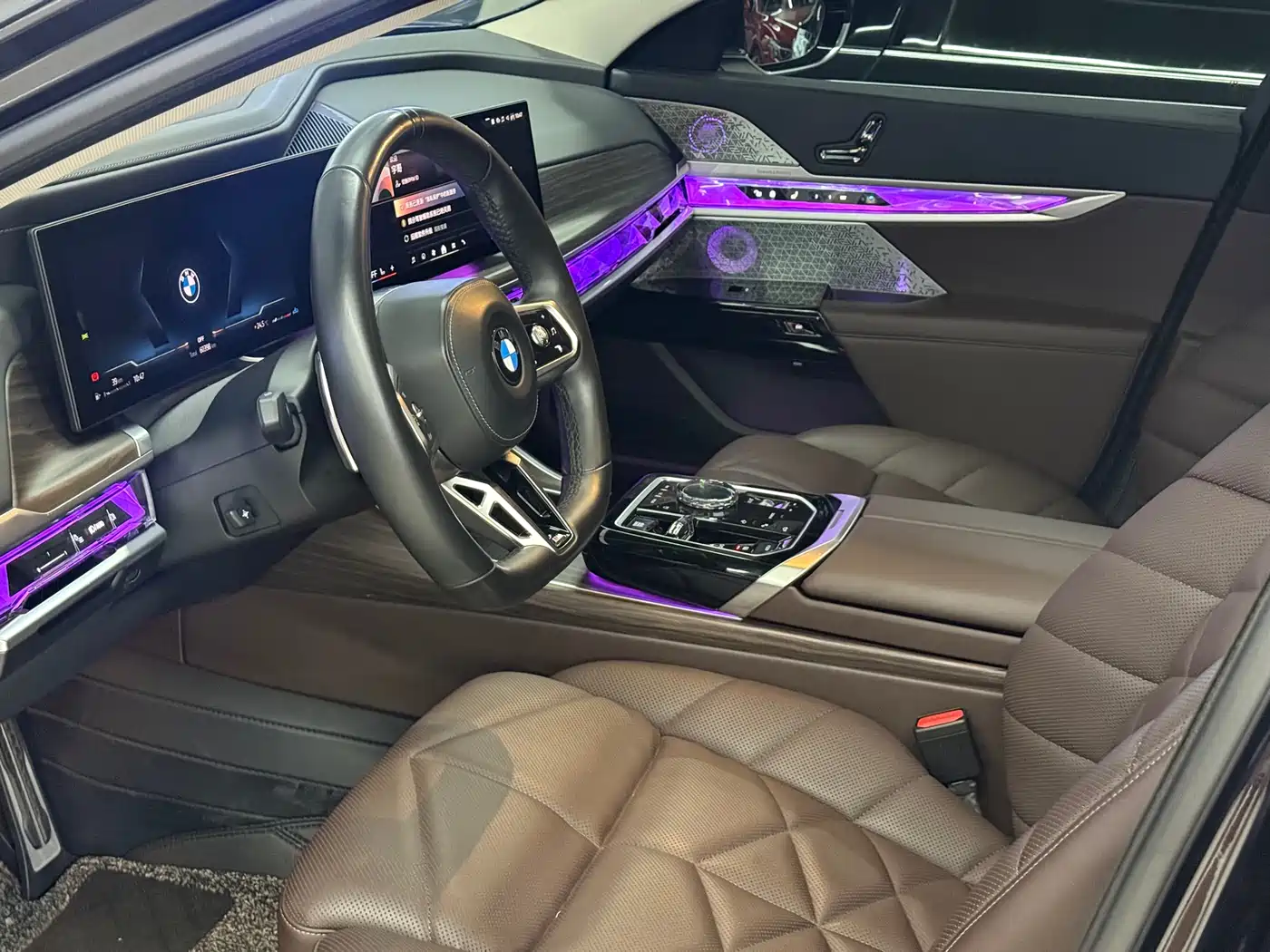 BMW 7 Series 2023 Model 740Li Leading M Sport Package фото 7