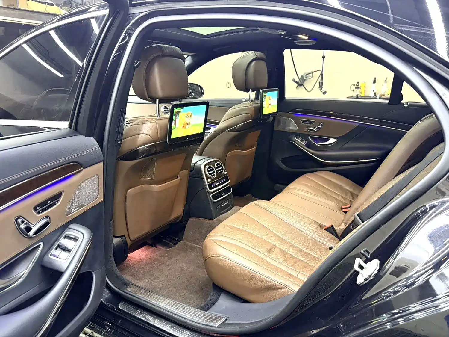 Фото 7 - Mercedes-Benz S-Class