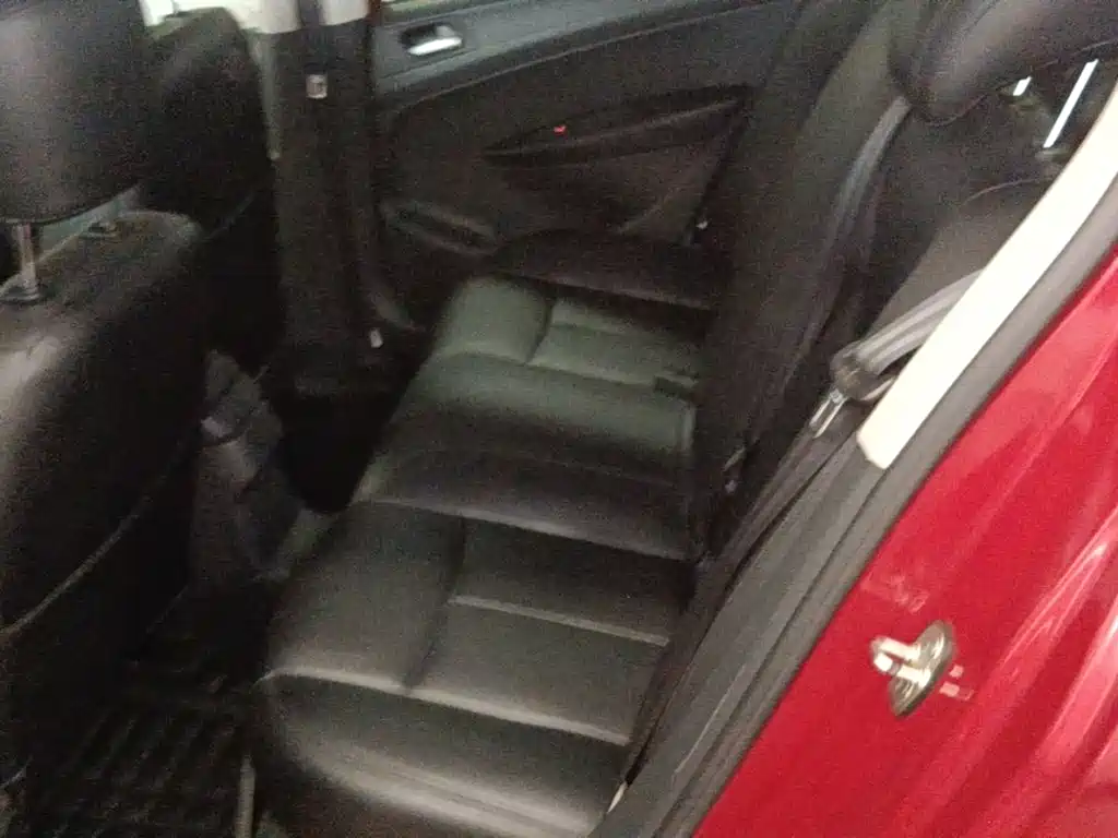 صورة 17 - Peugeot 308
