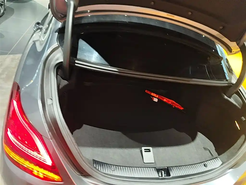 Mercedes-Benz C-Class 2019 C 260 L Sport фото 19
