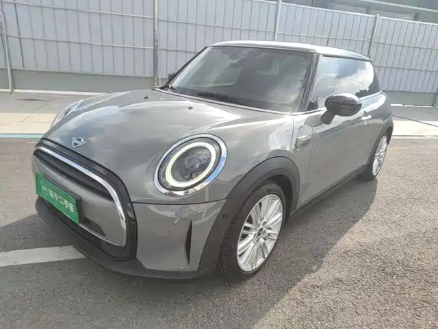 MINI 2022