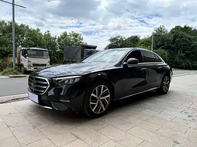 Mercedes-Benz E