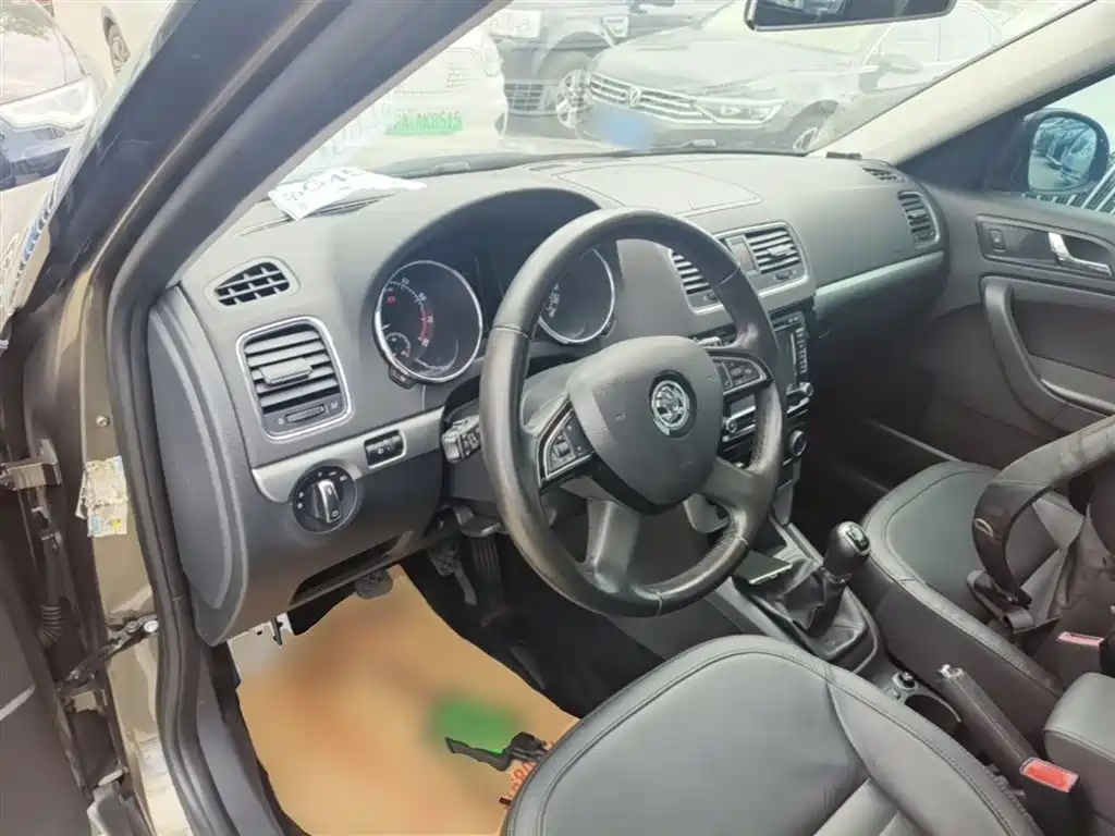 Škoda Yeti 2014 1.4TSI Manual Polar фото 10