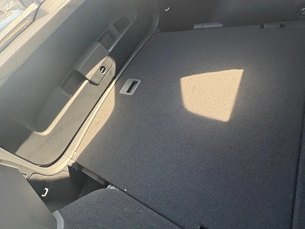 Photo 15 - Volkswagen Tiguan L