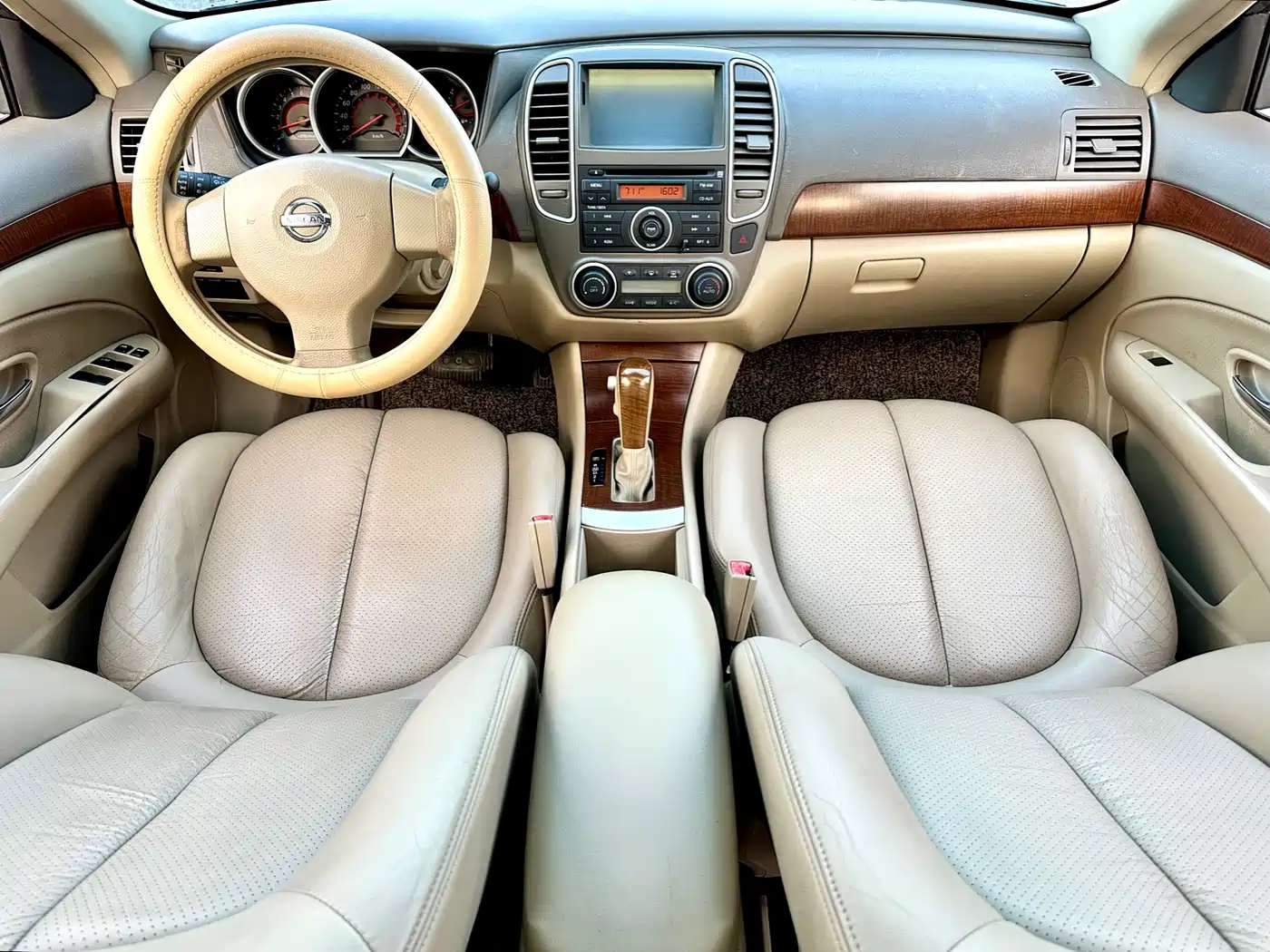 Nissan Sylphy 2010 2009 Model 1.6XL Automatic Luxury Sunroof Edition