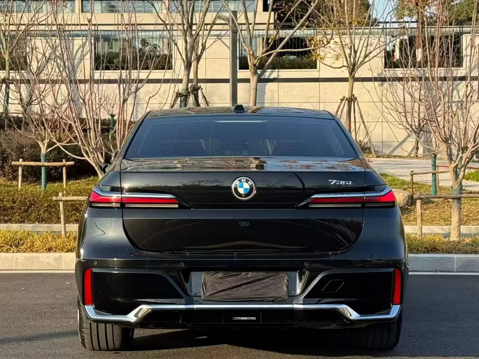 Фото 8 - BMW 7 Series