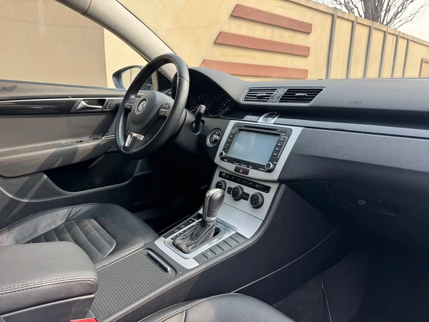 Volkswagen Magotan 2013 2.0TSI Luxury фото 20