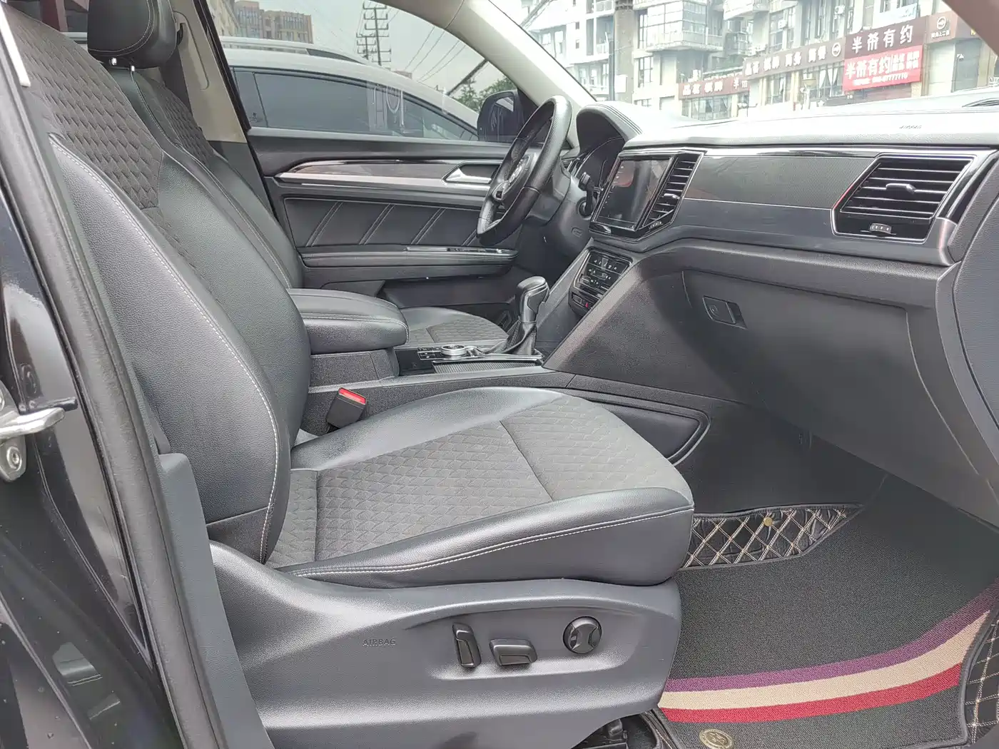 Volkswagen Teramont 2019 380TSI 4WD Comfort China V фото 11