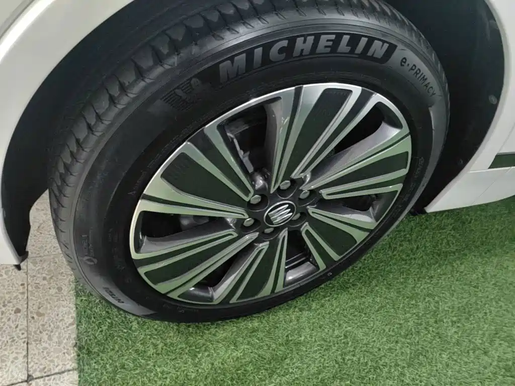 Buick E5 2023 2023 Premium Standard Range Edition