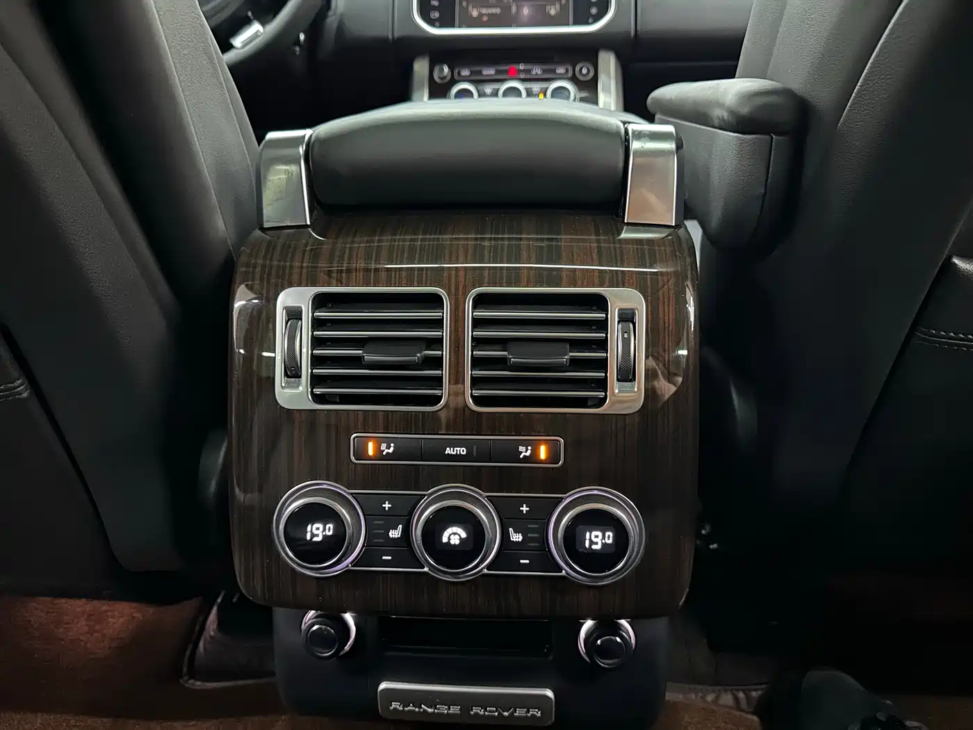 Land Rover Range Rover 2015 3.0 SC V6 Vogue фото 21