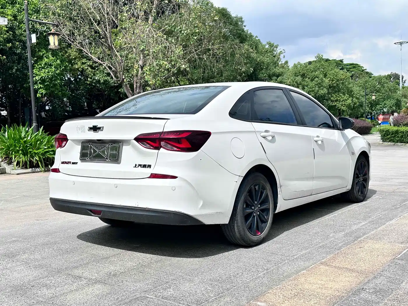 CHEVROLET CRUZE
