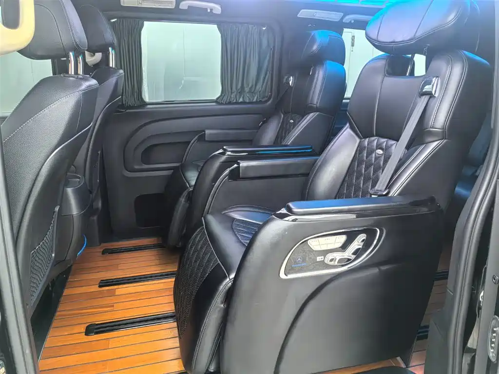 Mercedes-Benz Vito 2020 2.0T Business Edition (7-seater) фото 10