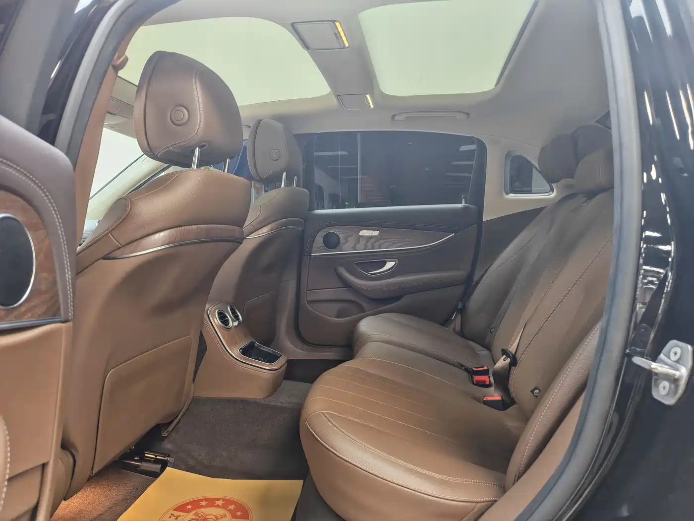 Mercedes-Benz E-Class 2023 E 300 L Fashion фото 18