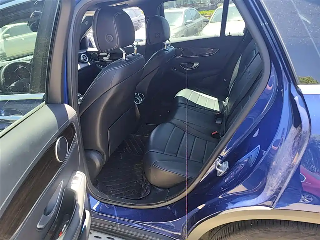 Mercedes-Benz GLC 2018 Facelift GLC 260 4MATIC Dynamic фото 17