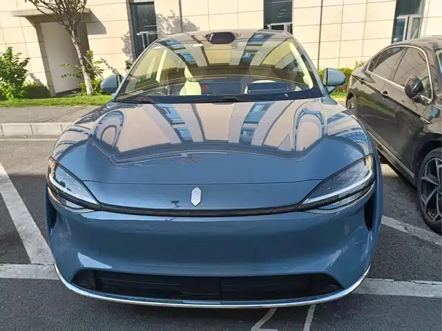 Zhijie Luxeed R7 2025