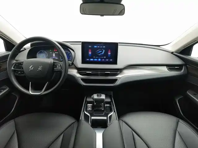 Hongqi E-QM5 2022 431km Charging Enjoyment Edition — фото 5