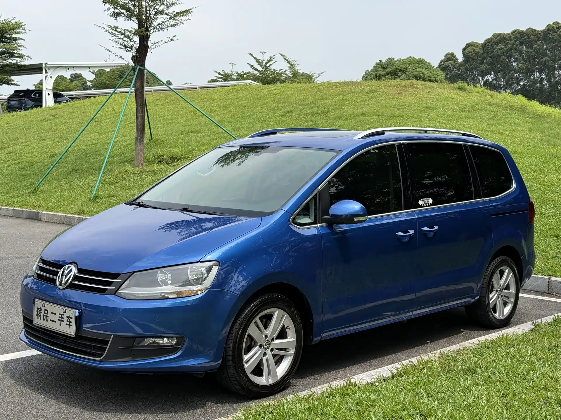 Фото 1 - Volkswagen Sharan