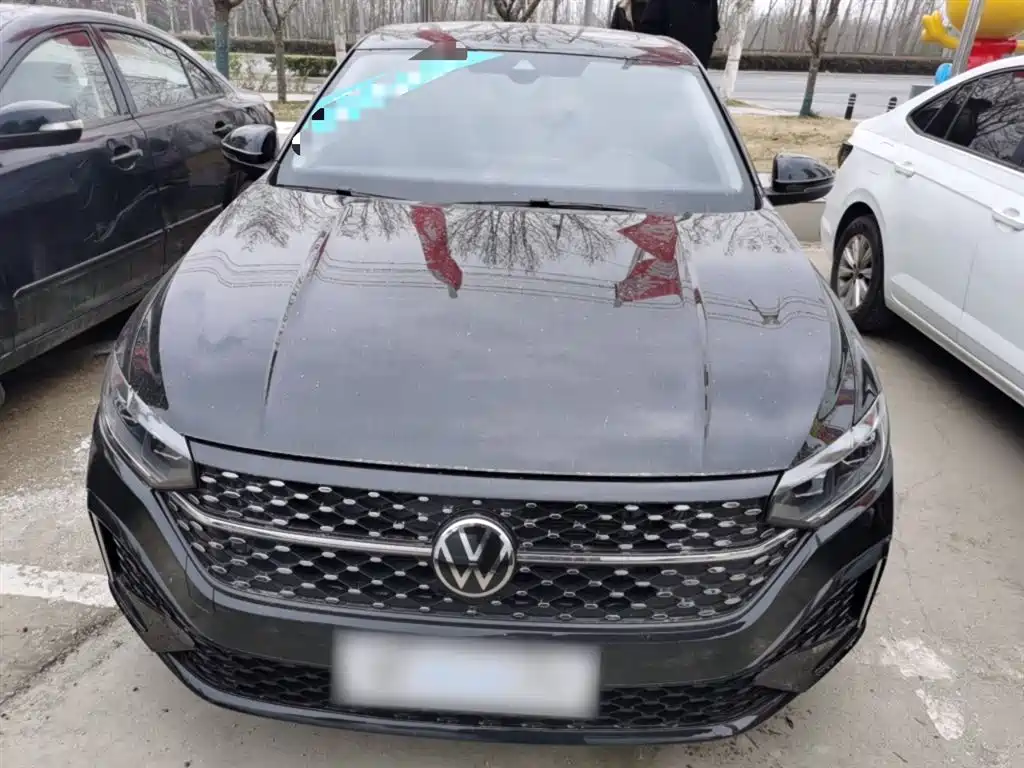 Volkswagen Lavida 2024 Model 300TSI DSG Starlight Leading Edition фото 3