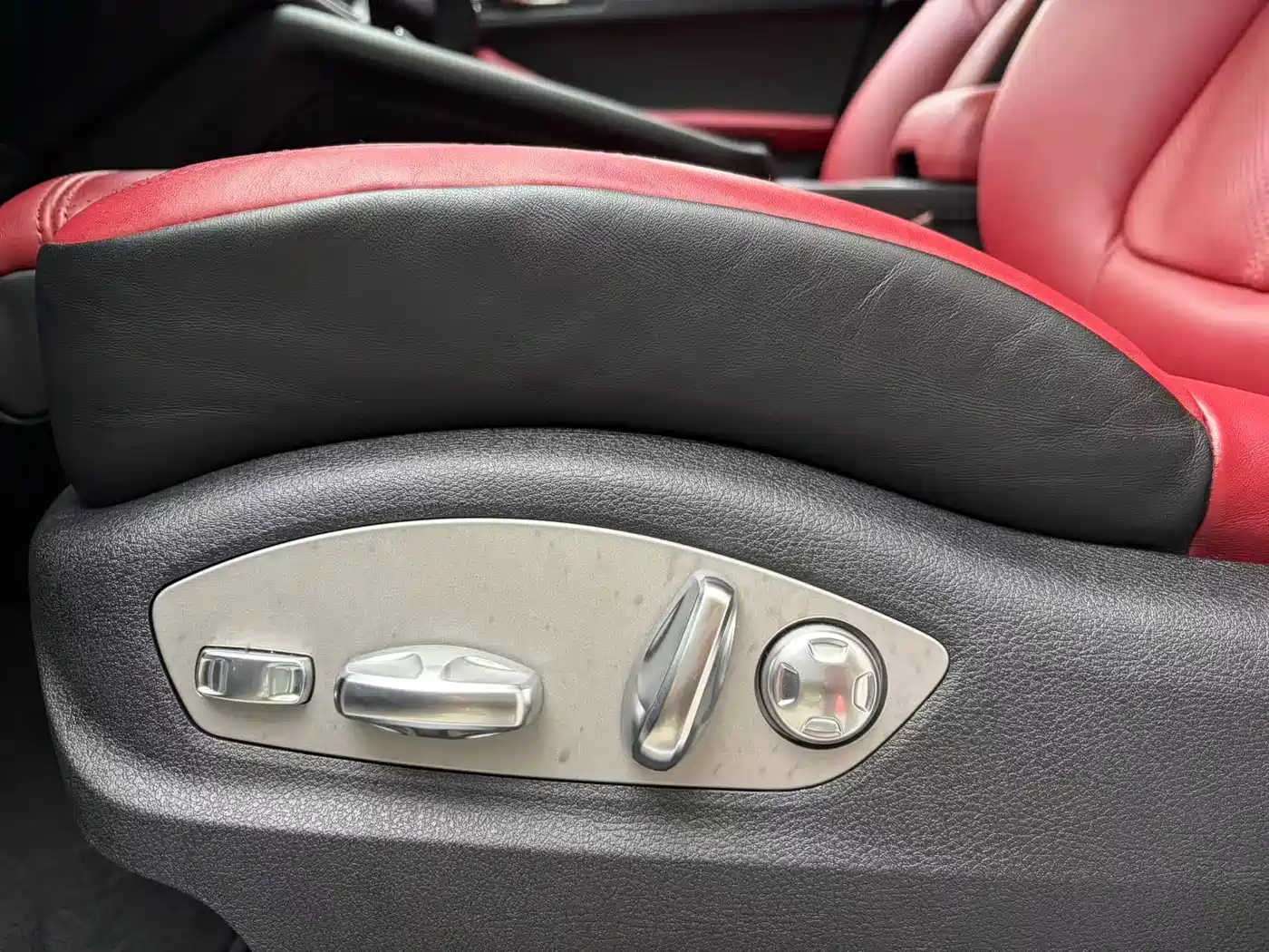 Porsche Macan 2025 2024 Macan 2.0T