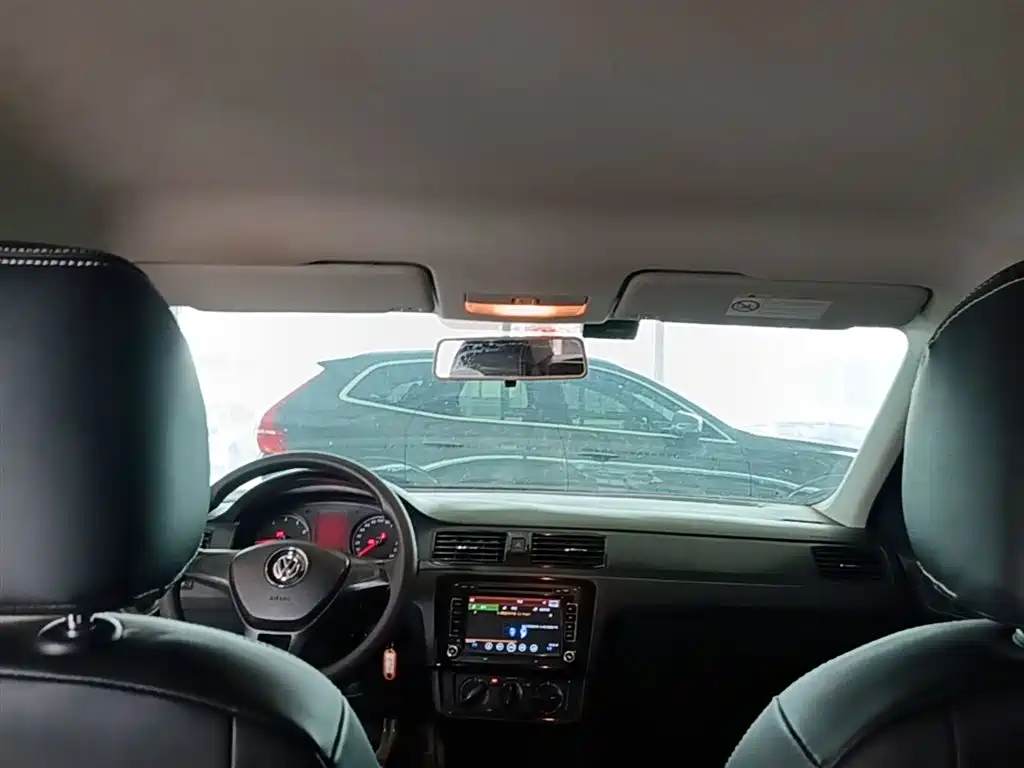 Volkswagen Santana 2016 1.6L Manual Trend Edition фото 18