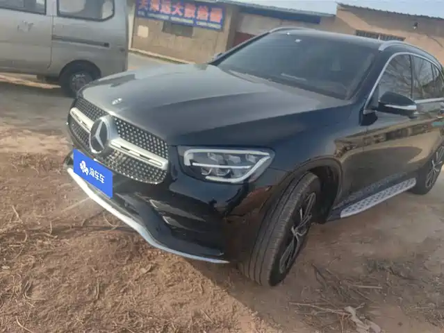 MERCEDES-BENZ GLC