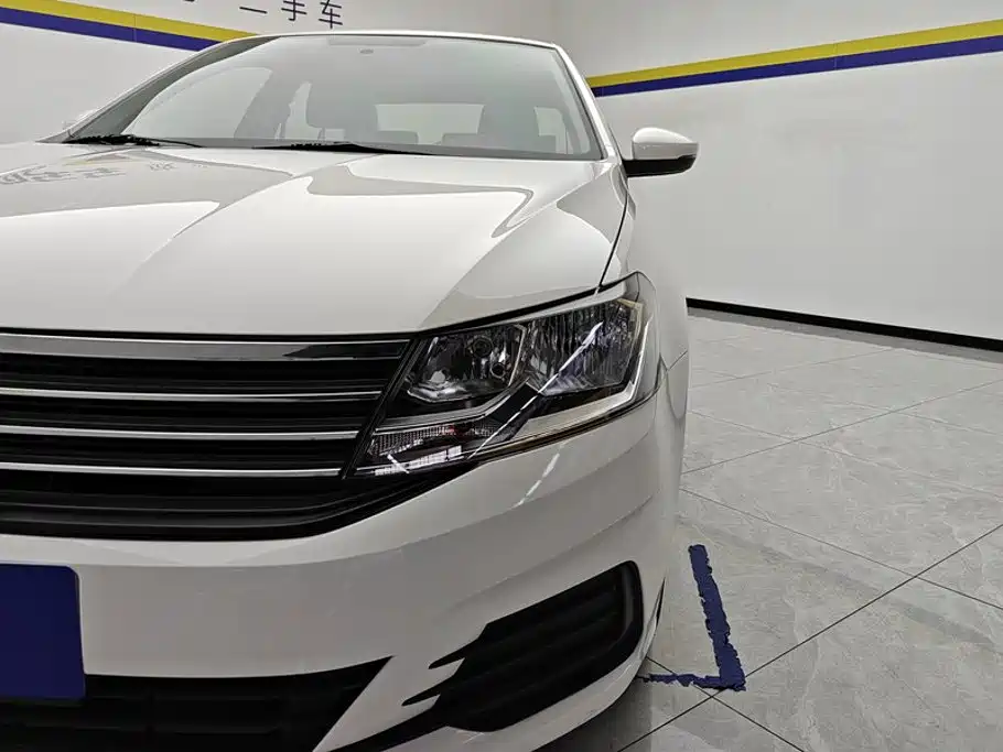 Фото 5 - Volkswagen Lavida