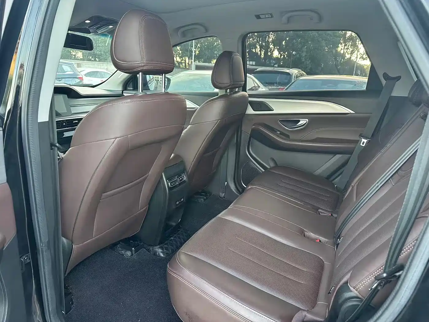 Jetour X90 PLUS 2023 2023 1.6TD DCT Villa 7-Seater