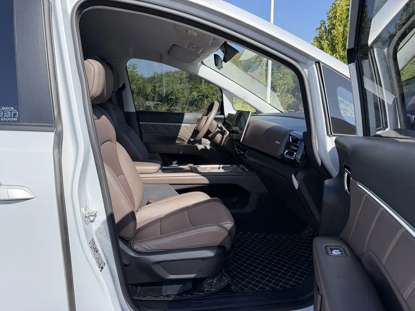Wuling Motors Xingguang 730 New Energy 2025 2025 Model Plug-in Hybrid Base Version
