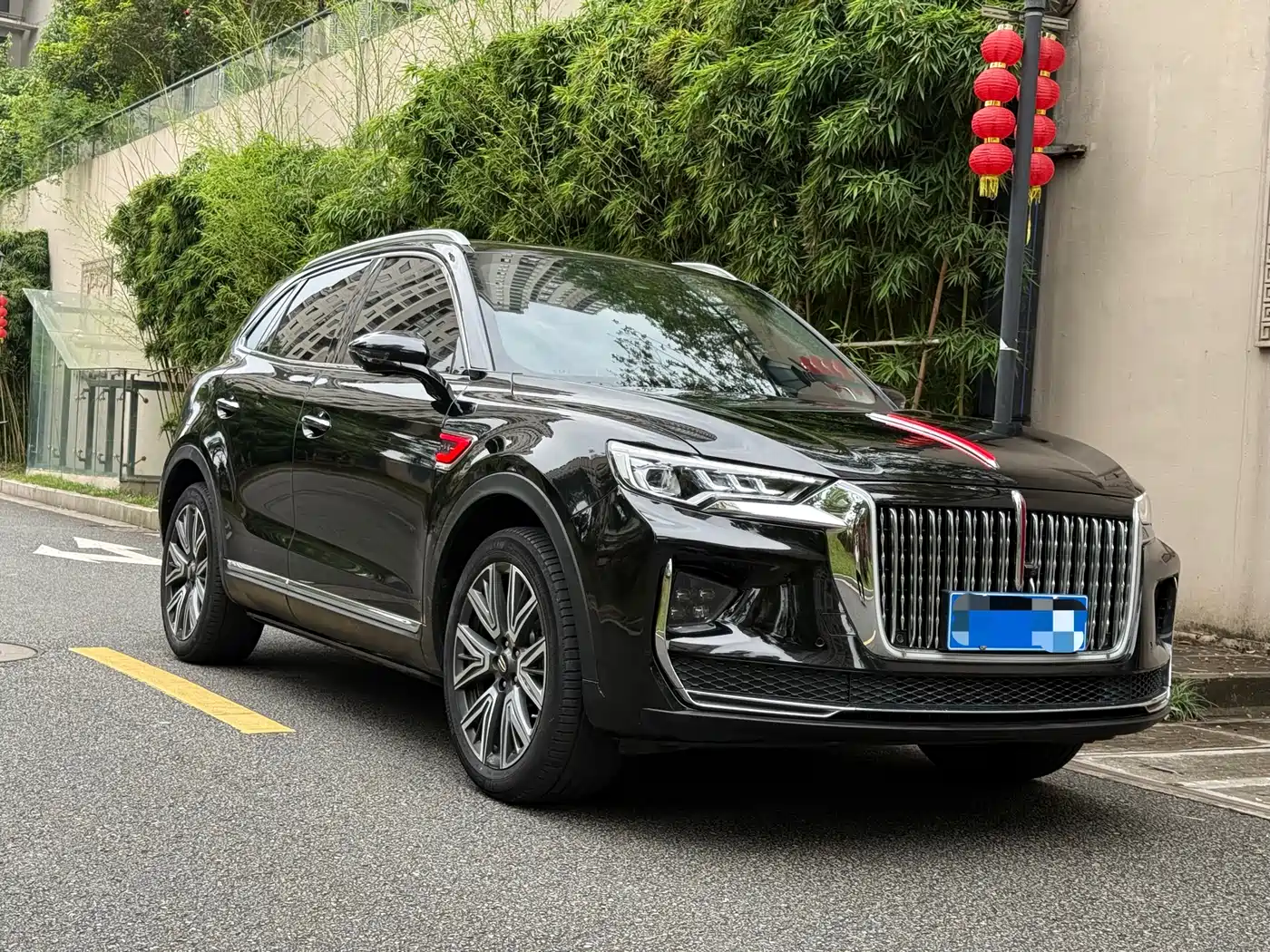Hongqi HS5 2022 Facelift 2.0T Smart Flag Enjoyment AWD Edition фото 3