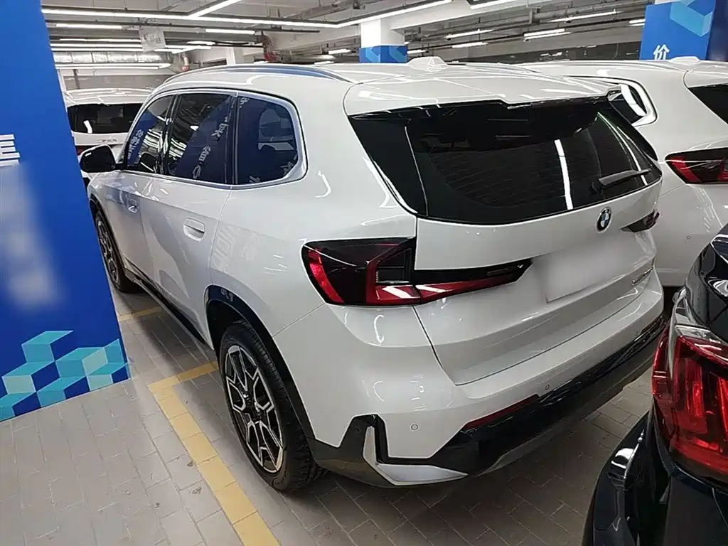 BMW X1 2023 sDrive25Li X Design Package фото 5
