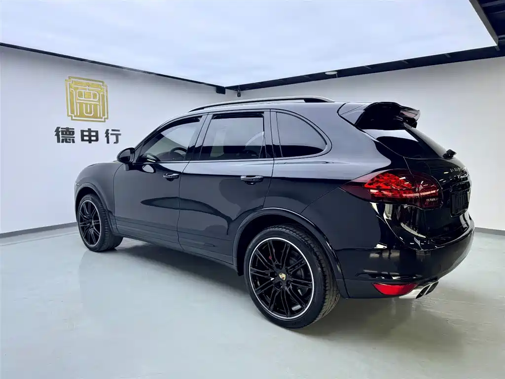 Porsche Cayenne 2013 Cayenne Turbo S 4.8T фото 6
