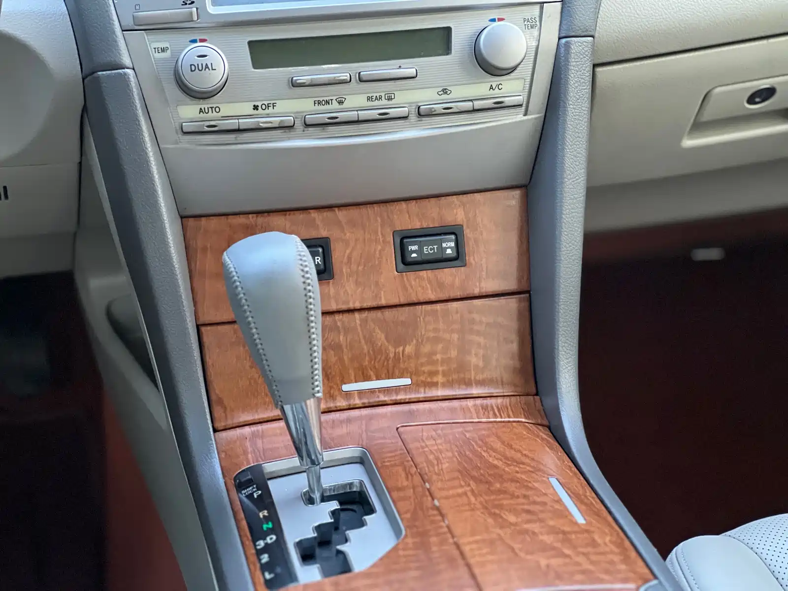 Photo 18 - Toyota Camry