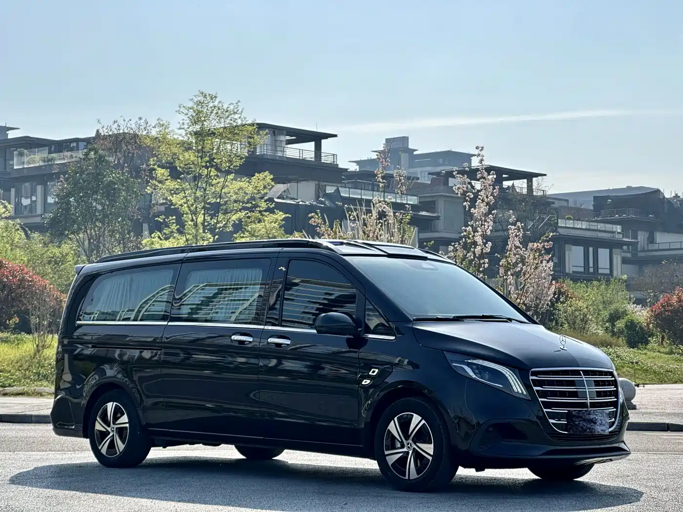 Mercedes-Benz Vito 2024 2.0T Business 7-Seater фото 3