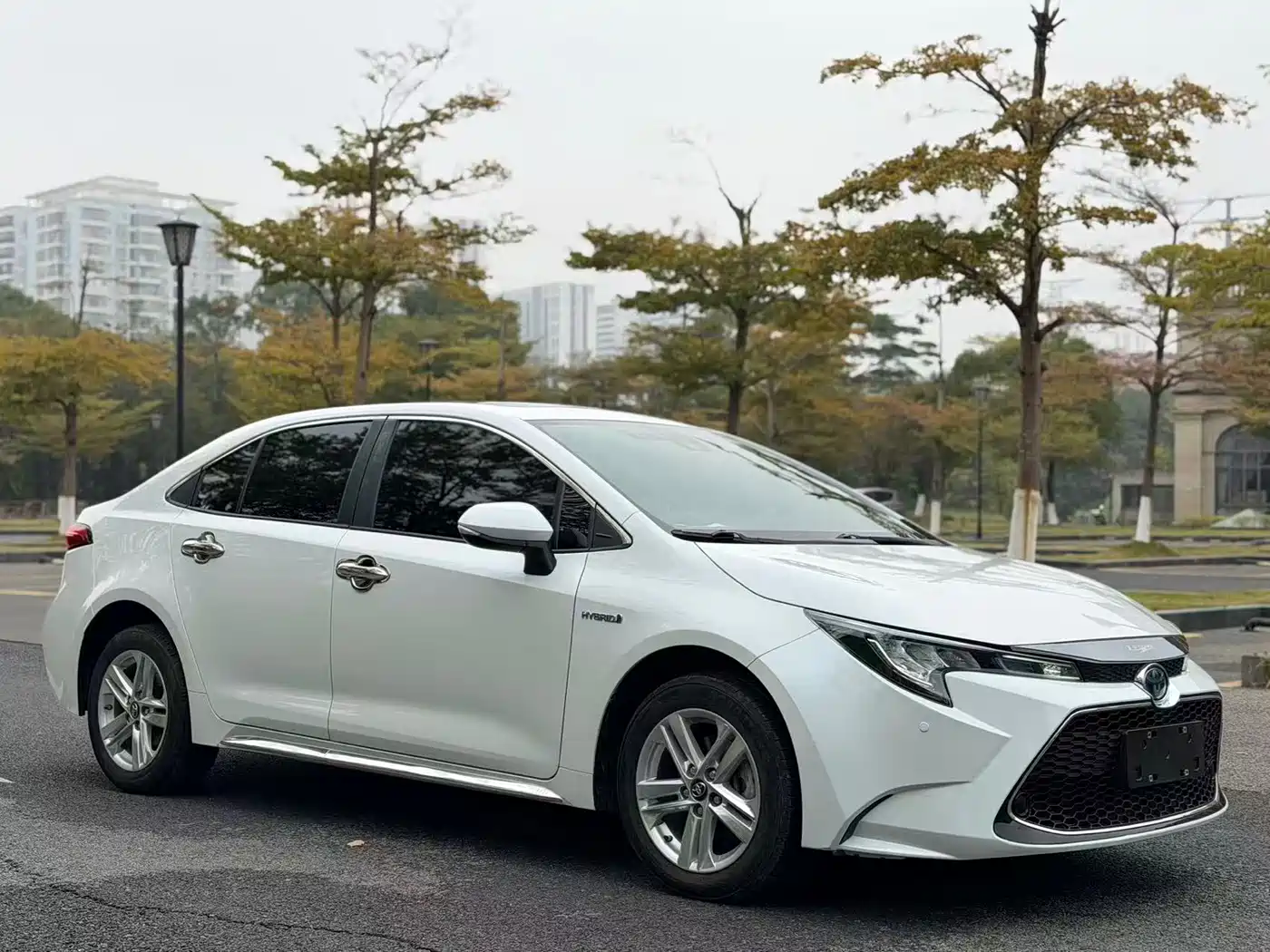 Toyota Levin 2021 Dual Engine 1.8H E-CVT Technology Edition фото 3