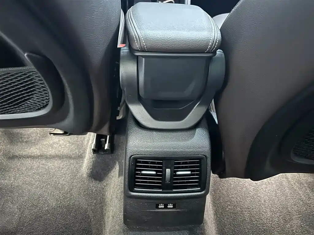 BMW X1 2020 sDrive20Li Premium Edition фото 11