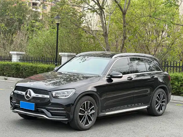 MERCEDES-BENZ GLC