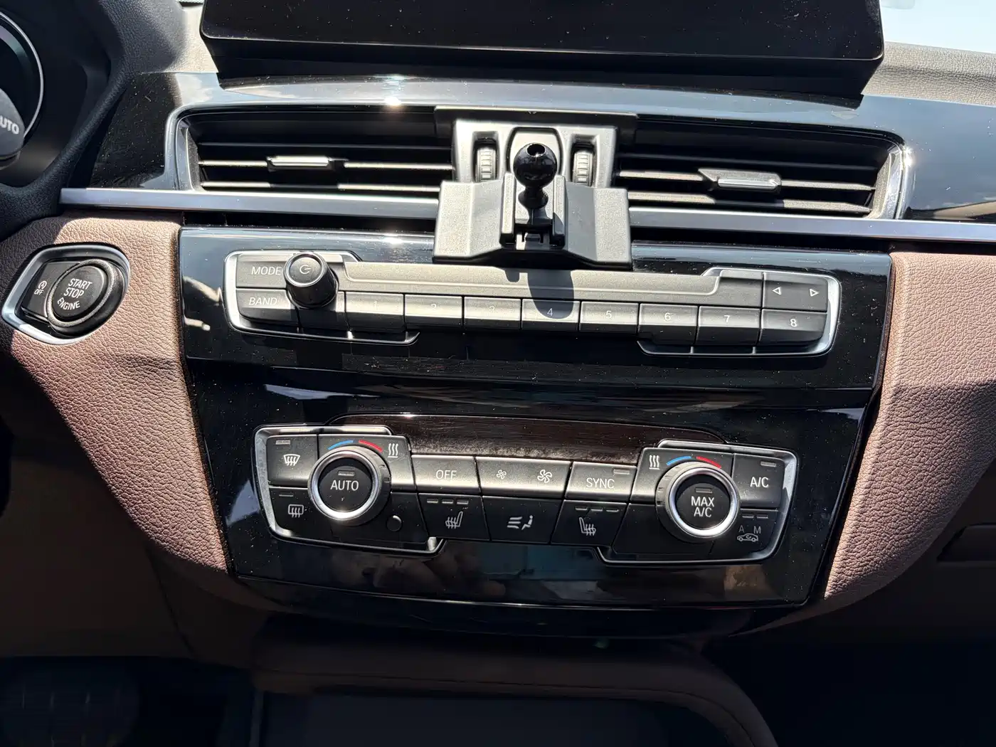 BMW X1 2021 sDrive25Li Leading фото 11