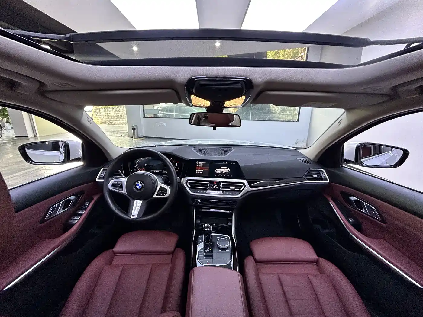 BMW 3 Series 2021 320Li M Sport Package фото 8