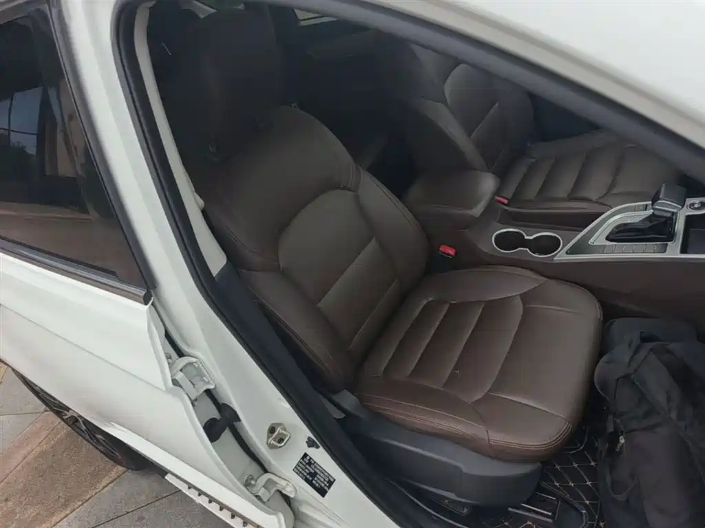 Dongfeng Fengxing Jingyi X5 2018 2017 Dynamic Series 1.5T CVT Premium