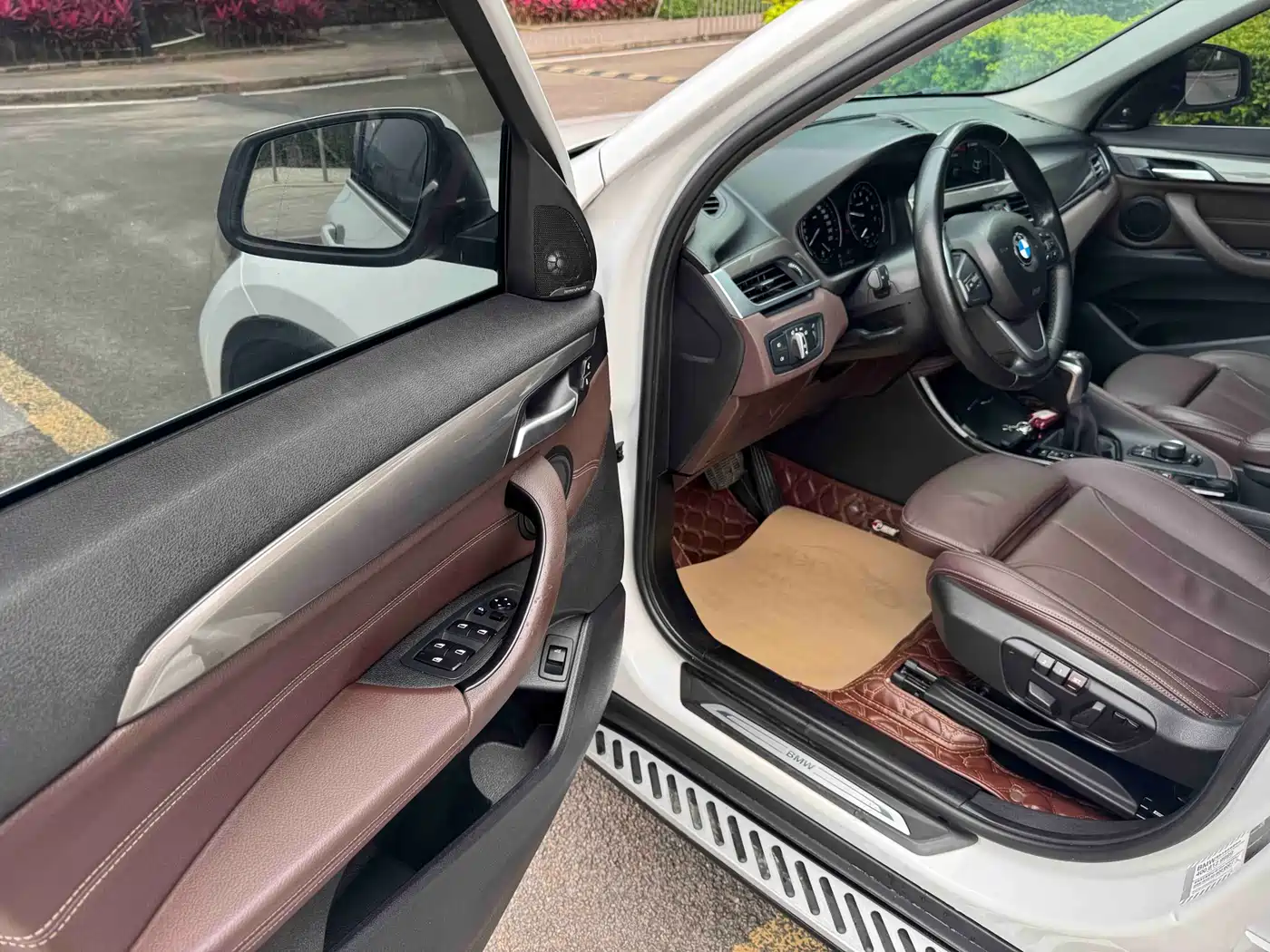 BMW X1 2018 sDrive18Li Premium Model фото 22