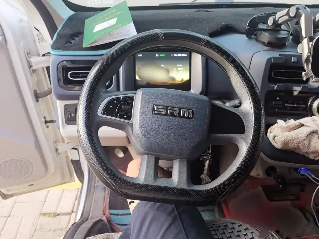 SRM Xinyuan Xinyuan E3L 2024 2024 Standard Model