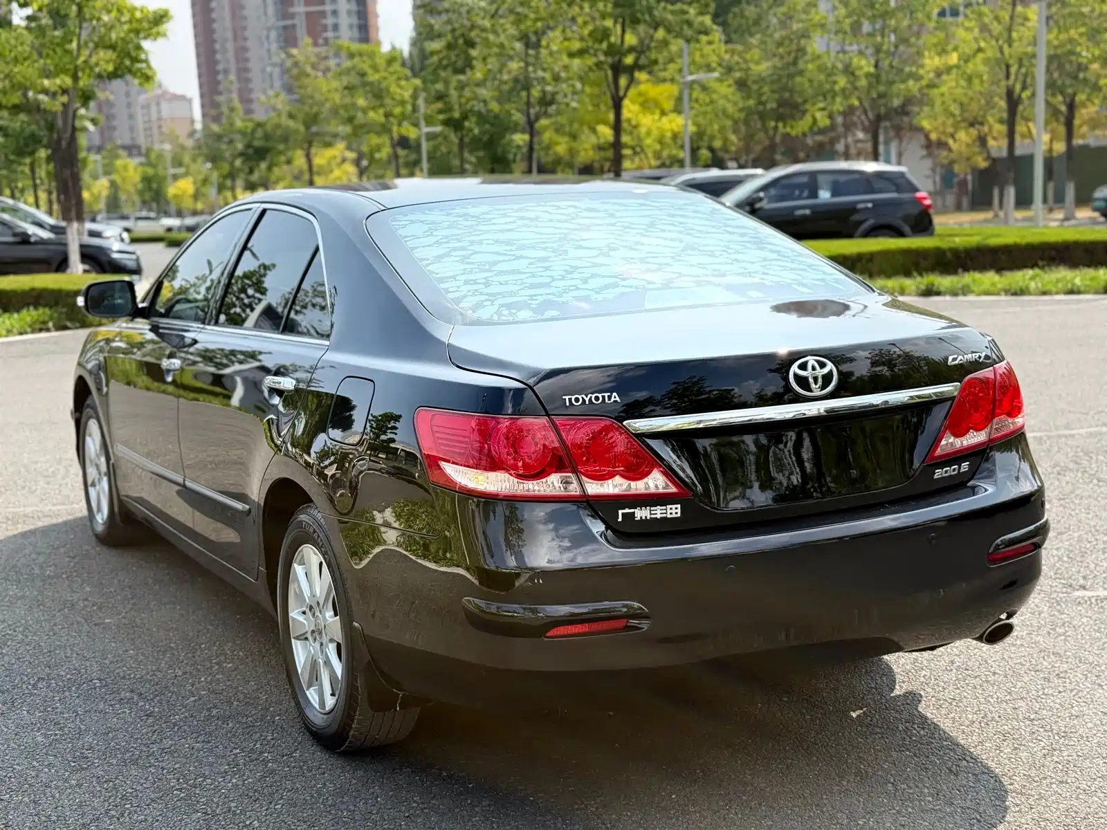 Фото 4 - Toyota Camry