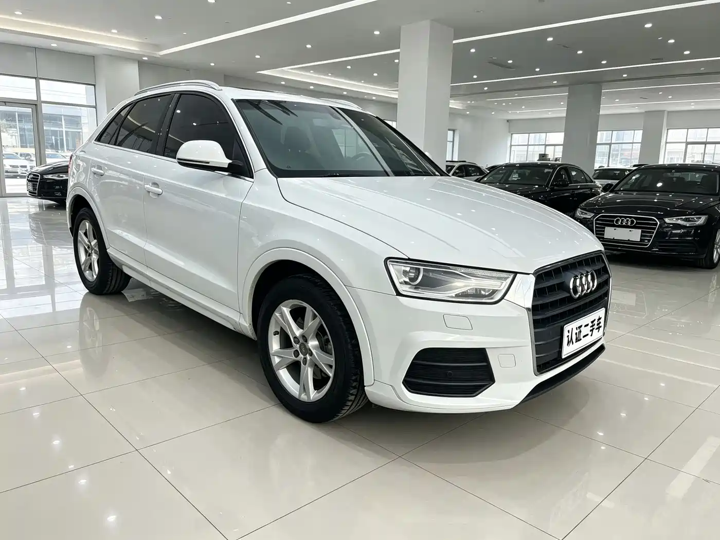 Audi Q3 2016 35 TFSI Fashion фото 2