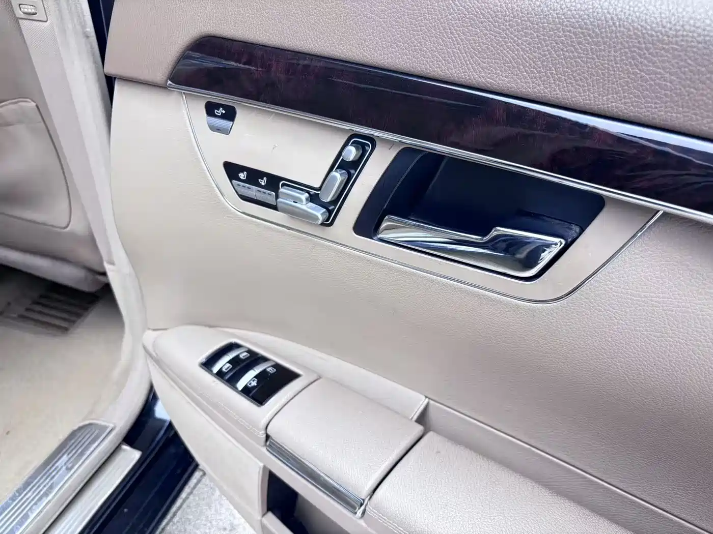 Mercedes-Benz S-Class 2010 S 350 L Luxury фото 21