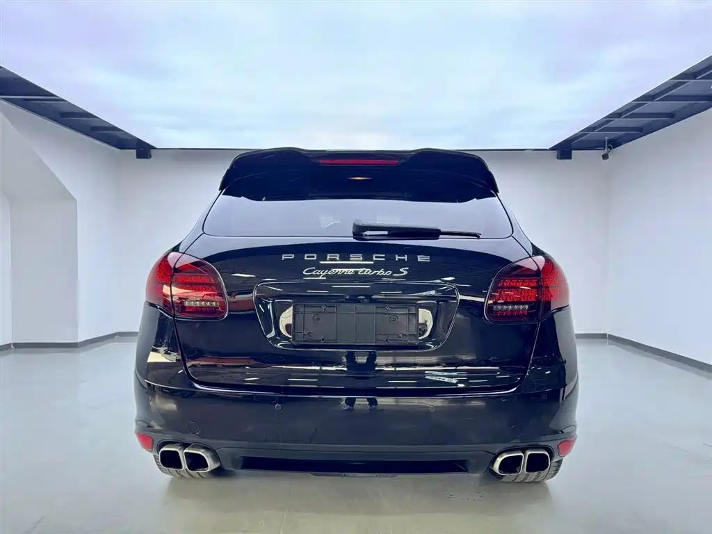 Porsche Cayenne 2013 Cayenne Turbo S 4.8T фото 5