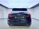 Photo 5 - Porsche Cayenne
